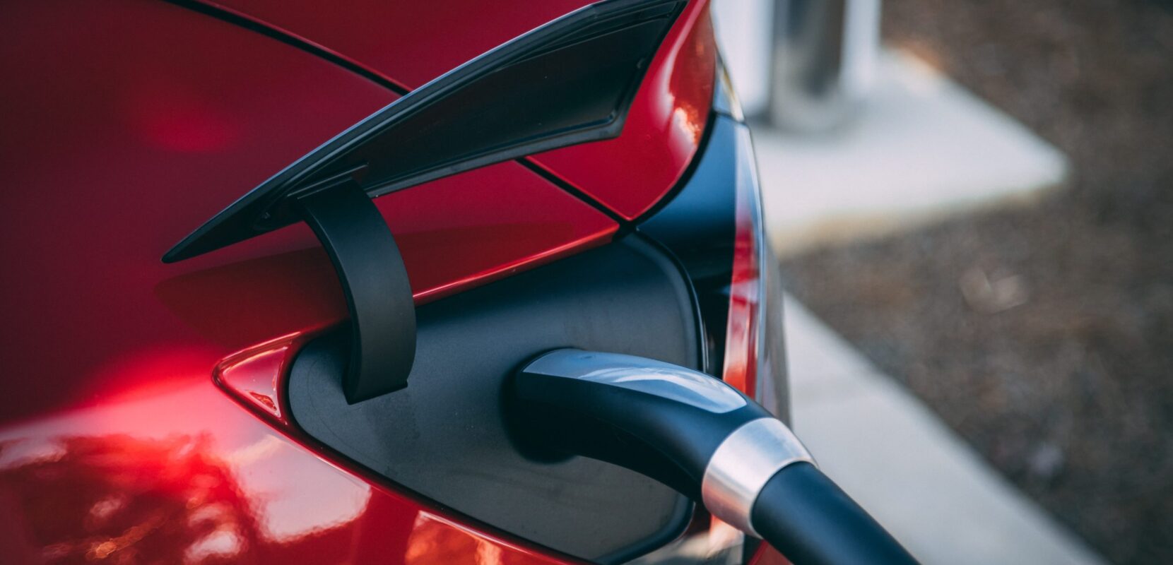 ricaricare auto elettrica a casa